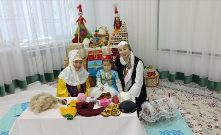 Ана, әже және мен"